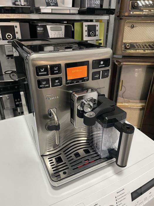 Кофемашина Saeco Exprelia HD8854 из Германии новый капучинатор