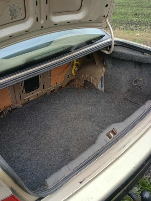 Продам машину за детальною інформацією звертайтесь за телефоном