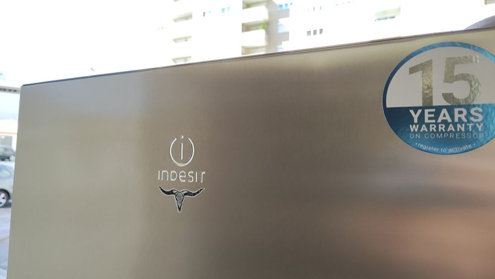 Frigorífico combinado Inox Indesit