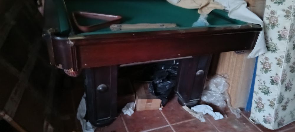 Mesa de snooker, em mogno impecável