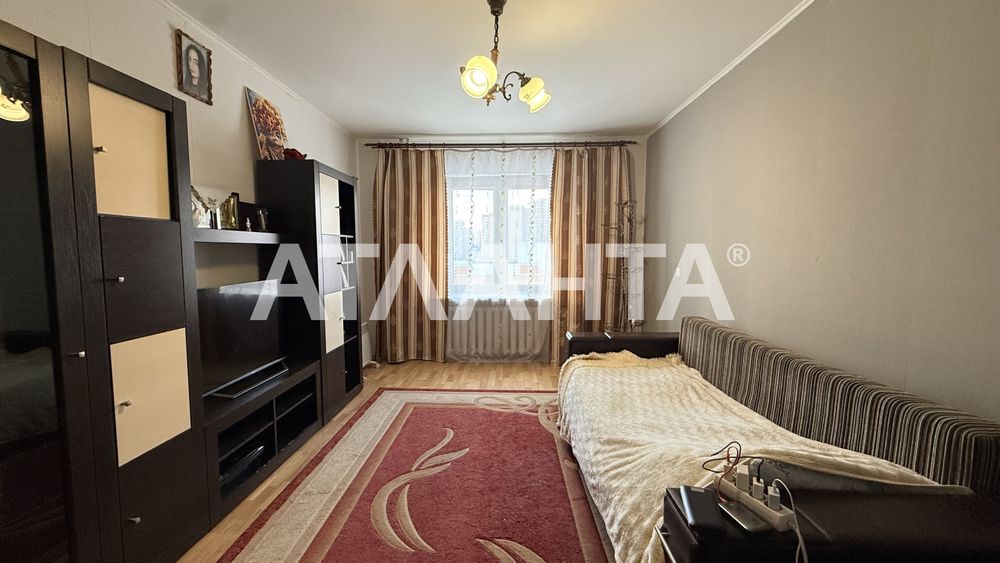 Трикімнатна квартира метро Позняки держ програми