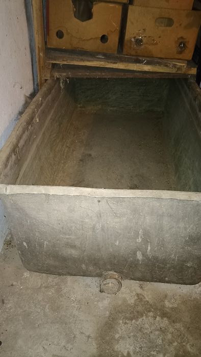 Бак алюмінієвий по ціні металобрухту.  155/78/52 см