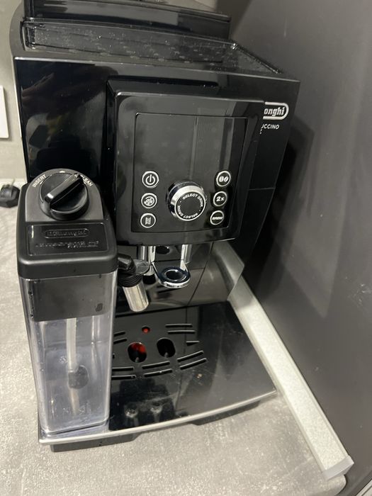 Кавоварка  DeLonghi Cappuccino Smart, кавомашина стан  відмінний