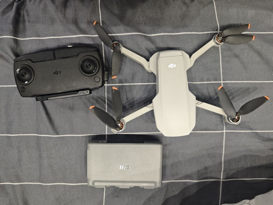 Dron DJI Mini SE Fly More Combo | Stan Idealny | USB-C | 3 Baterie + Etui