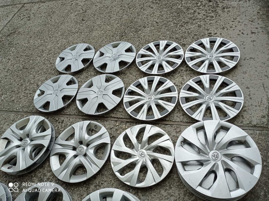 Колпаки 14-17 Toyota Corolla Auris Rav4 CAMRY YARIS Prius ковпаки ориг