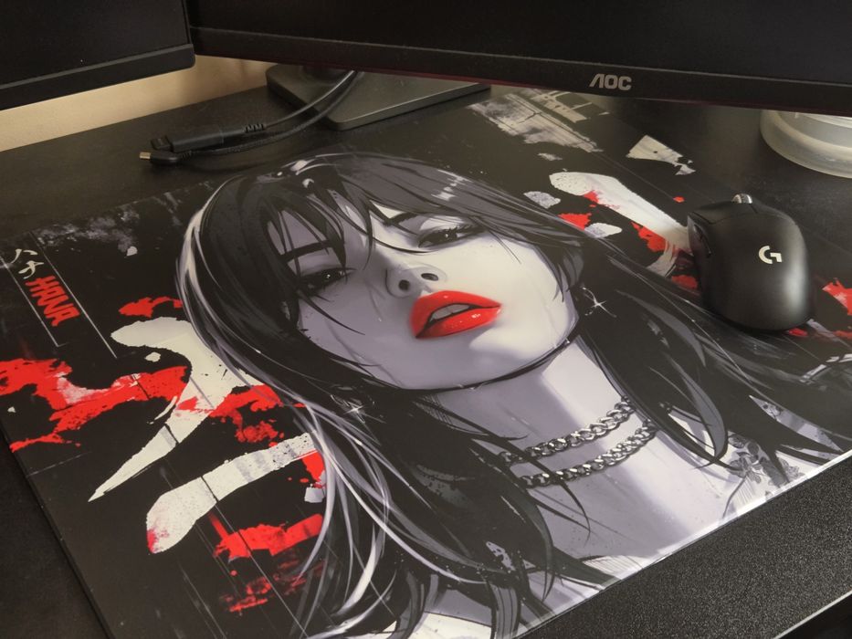 Скляний килимок Glsswrks Hana (Limited Edition)