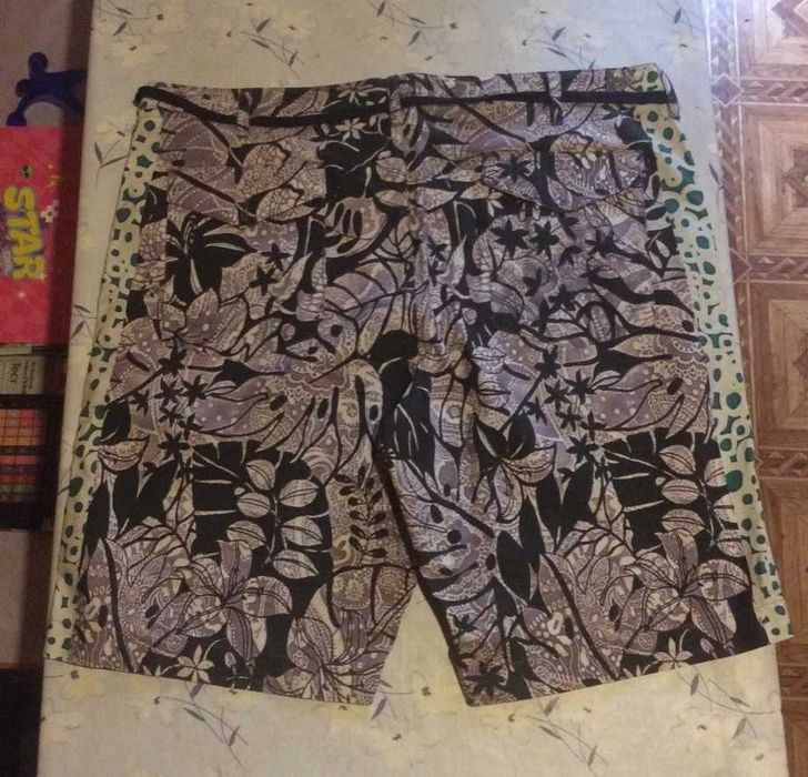 D&G Шорты Оригинал   (Dolce & Gabbana Baroque Patch Shorts)