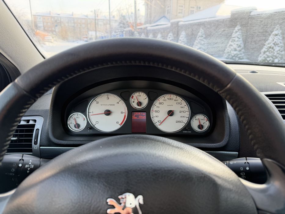 Peugeot 407 дизель 2л
