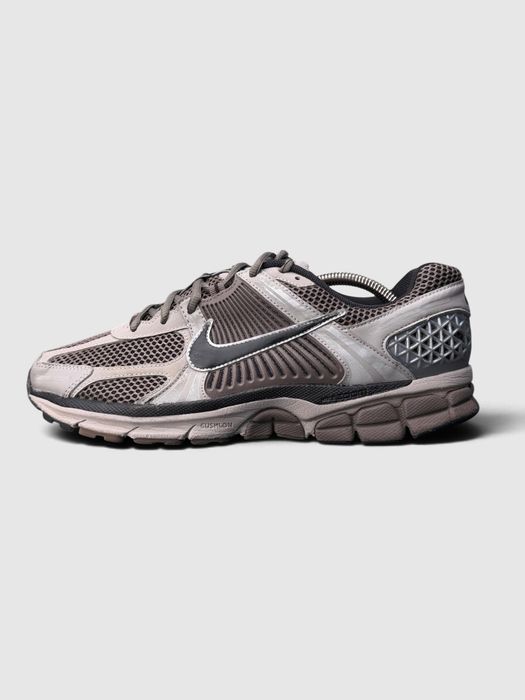 Buty Sportowe Nike Zoom Vomero 5 Beżowy Brązowy Rozmiar 43