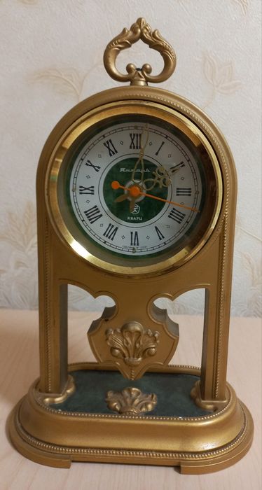 Годинник кварцевий