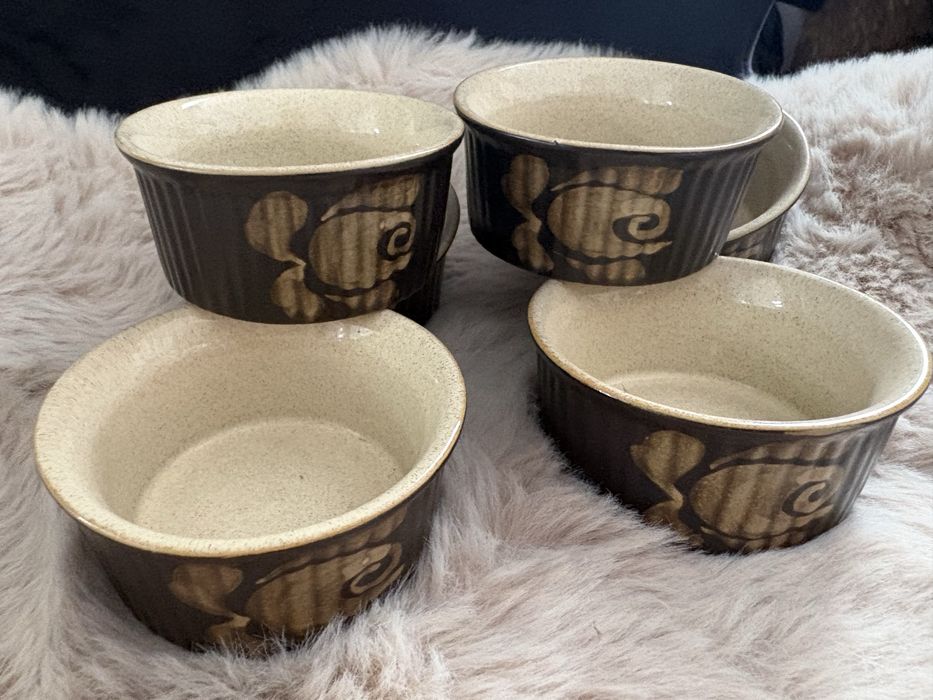 Zestaw 6 brązowych foremek DENBY BAKEWELL