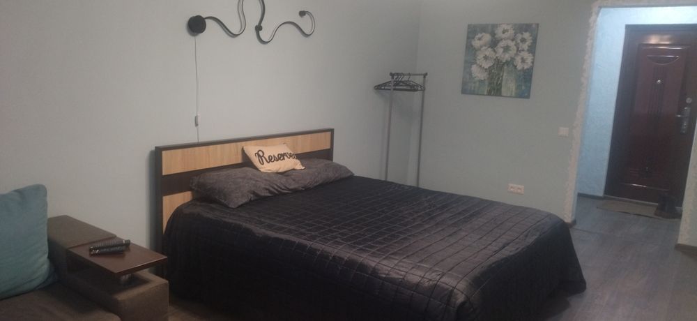 Подобова оренда однокімнатної квартири люкс Прилуки