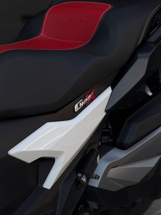BMW C400X - Oportunidade! 7.900kms!