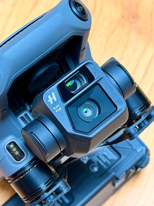 DJI Mavic 3 Classic + RC1 + 3 Baterias + Kit Filtros ND – Excelente Estado