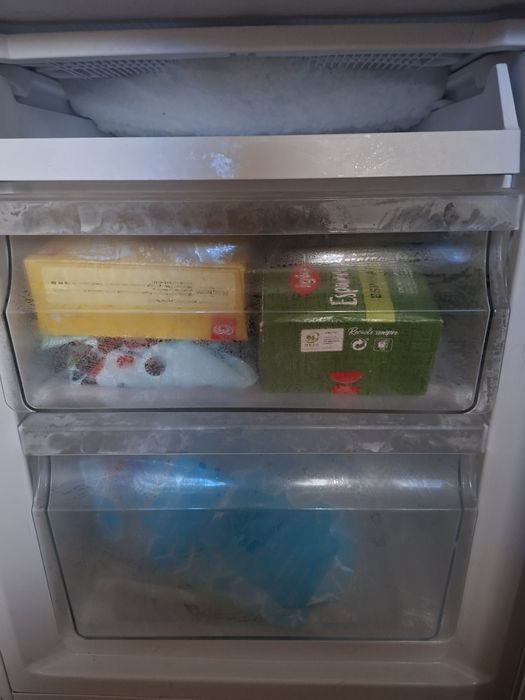 Frigorífico combinado pequeno