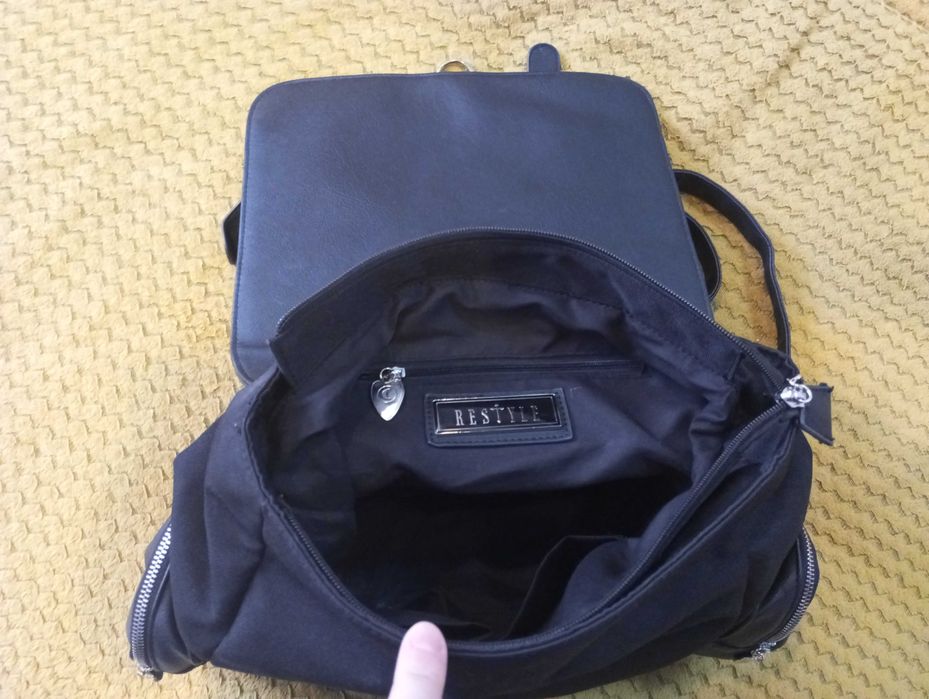 Plecak teczka w stylu gotyckim do szkoły.