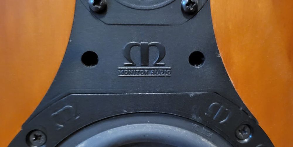 Colunas Monitor Áudio Silver 5i