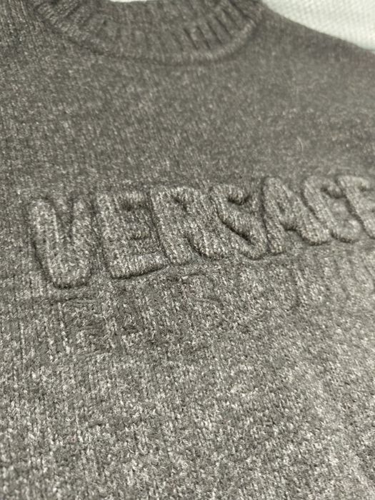 Вінтажний светр Versace Jeans Couture