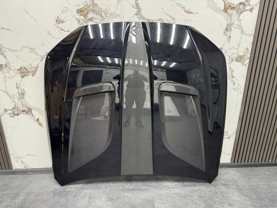 Карбоновый капот на BMW M5 G90 G99 карбон бмв м5 г90 г99