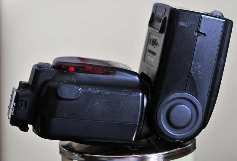 Vendo Nikon SB 900 usado.