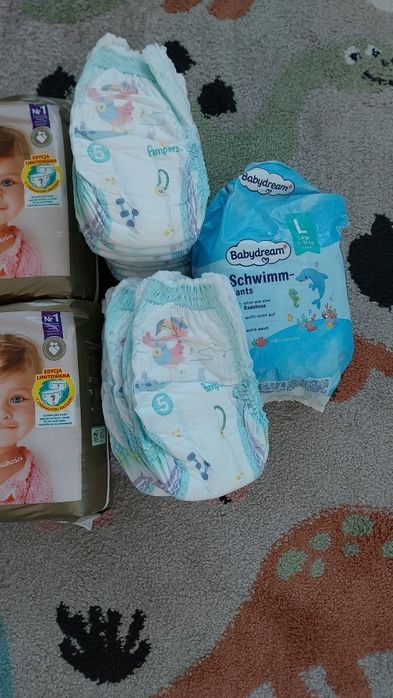 Pieluchomajtki pampers Dada