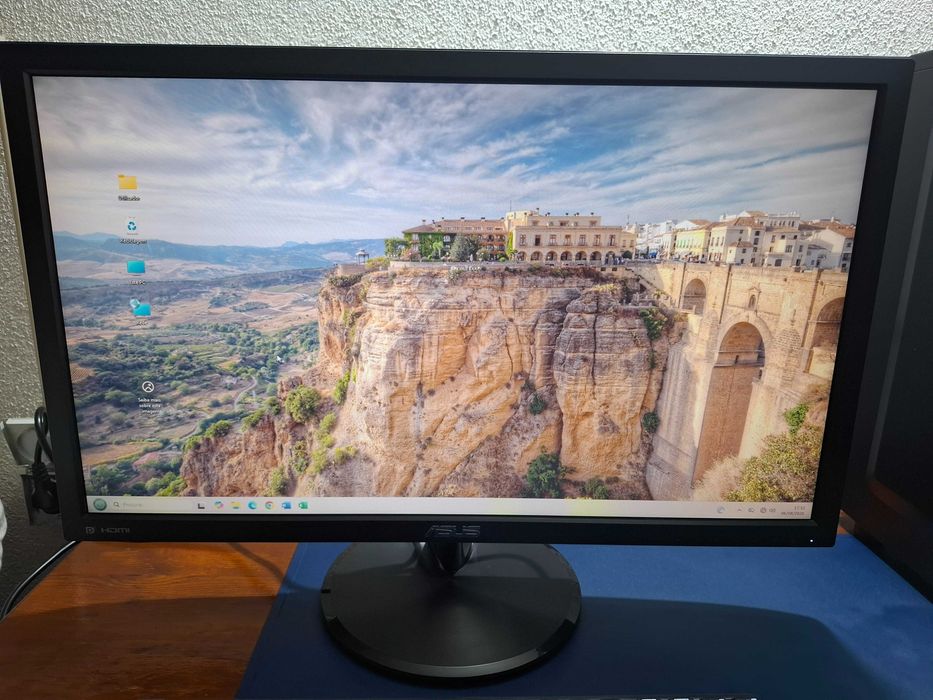 Intel Core i5 - 2.90GHz com Windows 11 e OFFICE 2021