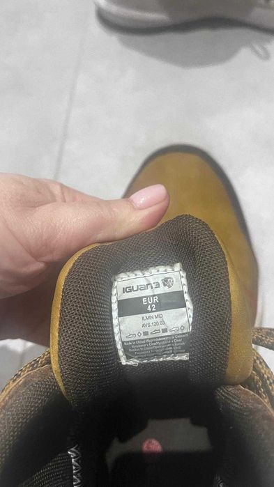 Buty 42 zimowe młodzieżowe