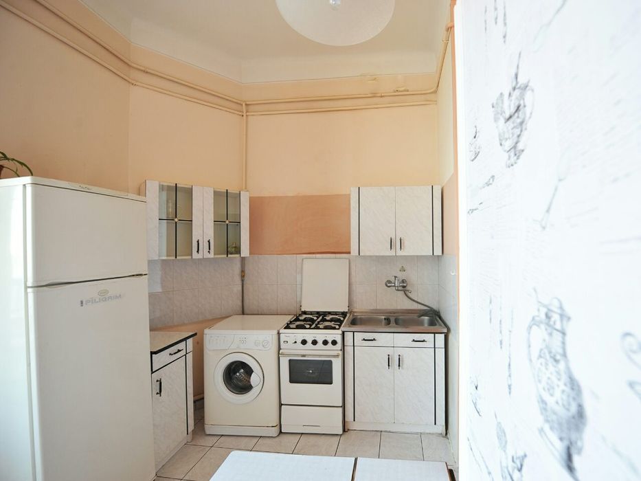 Центр .Оперний  подобово Кривоноса Осмомисла пару годин квартира