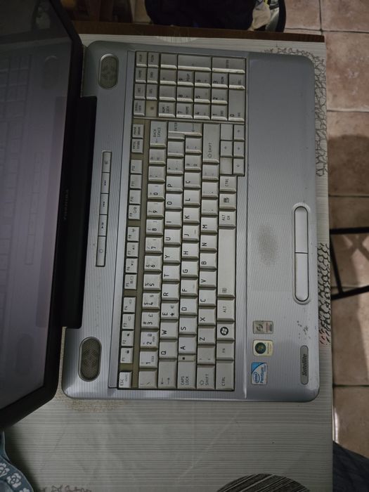 Vendo portatil toshiba satelite