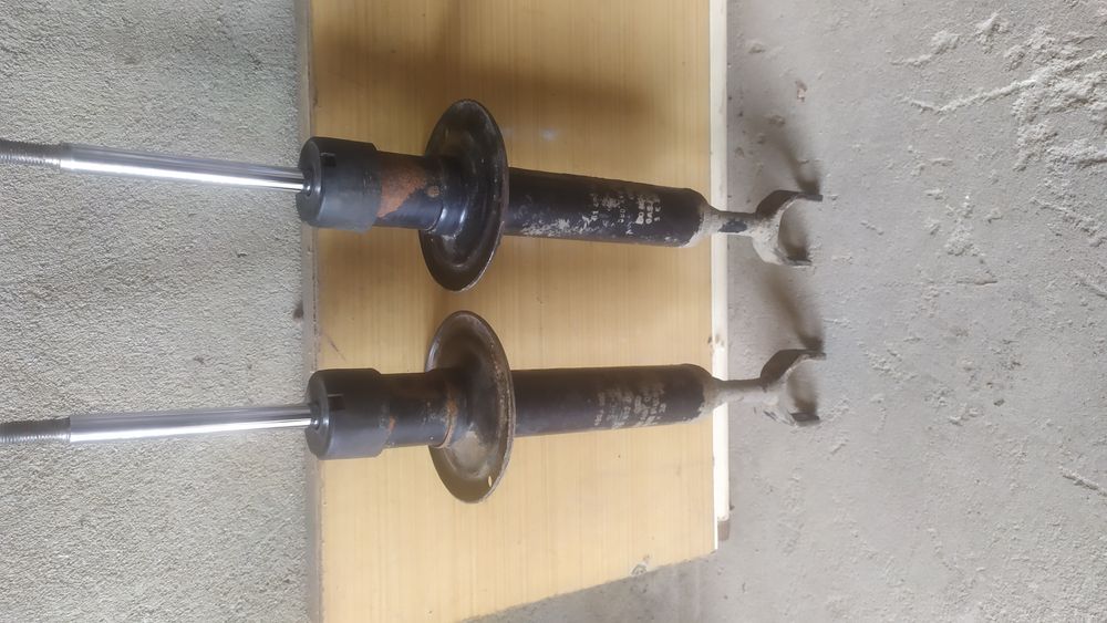 Стойки,пружини,кронштейни балки ауди а6с5