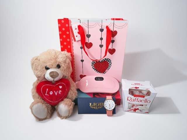 Prezent na Walentynki dla Kobiety Masażer Zegarek Miś Raffaello Zestaw