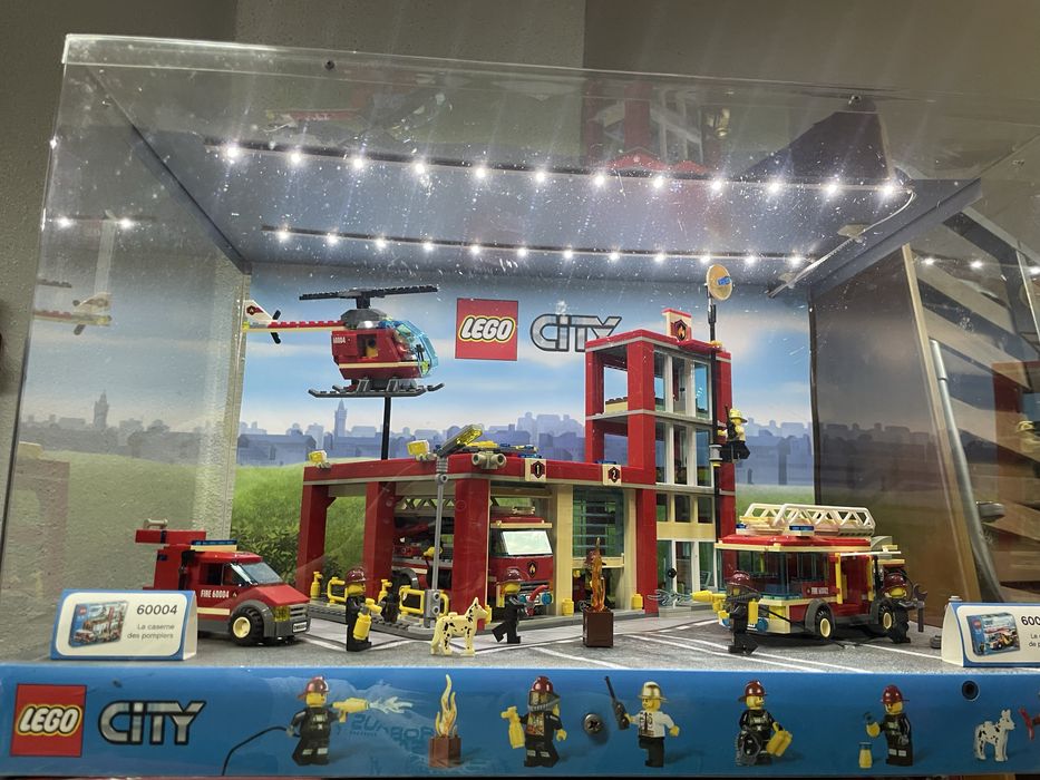 Lego expositor quartel de bombeiris