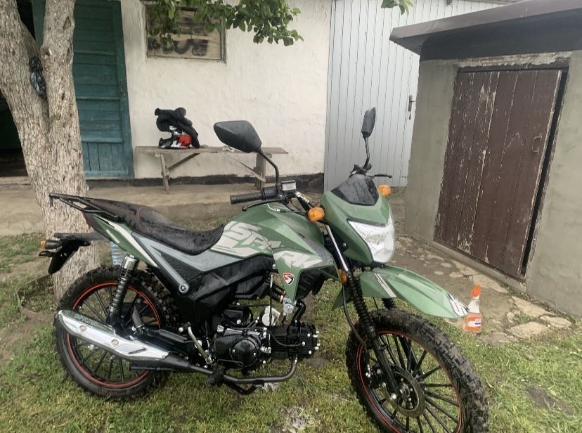 Продам мотоцикл в гарному стані пробіг 4тисячи