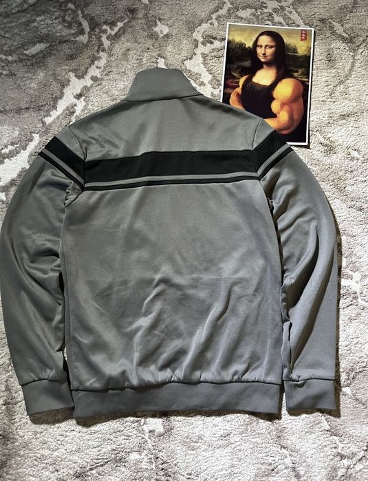 олімпійка Sergio Tacchini