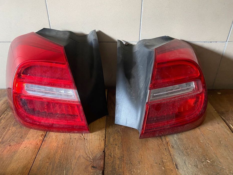 MERCEDES gla 156 lampa tylna prawa led w blotnik