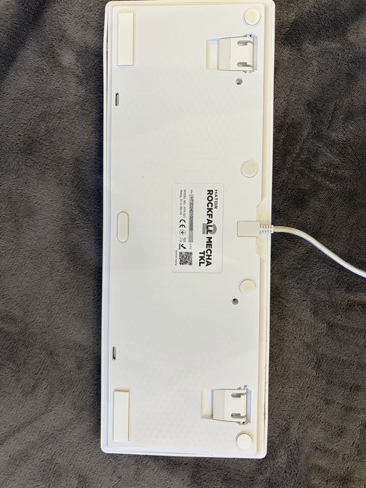 Продам клавиатуру HATOR