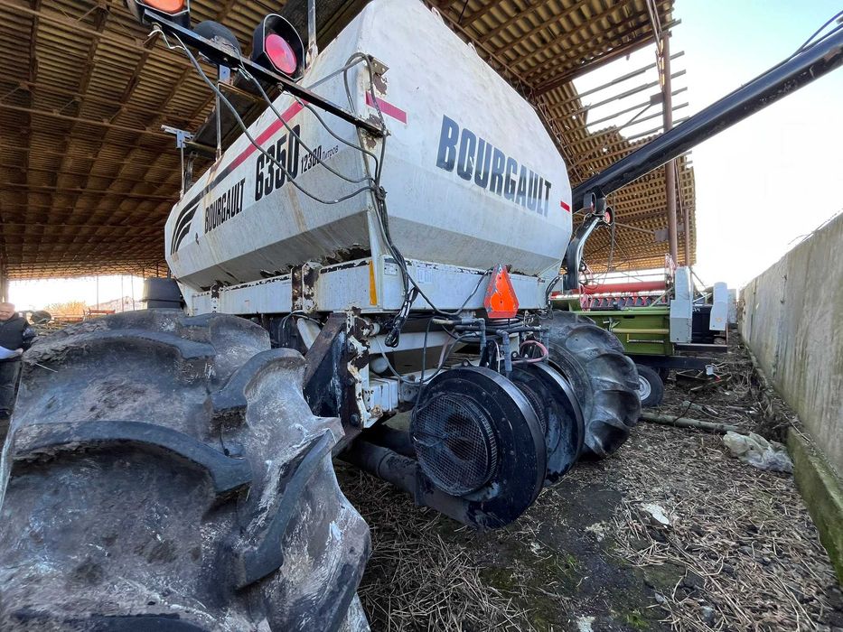 Бункер Bourgault 6350