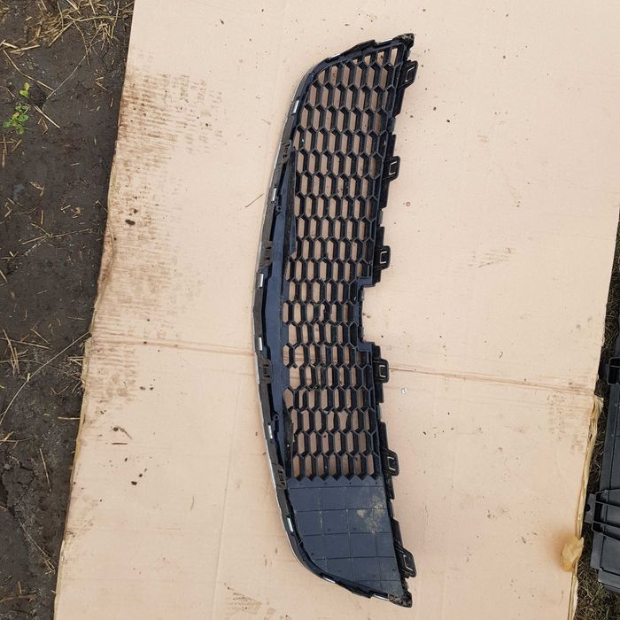 grill Chevrolet Cruze J300 08-