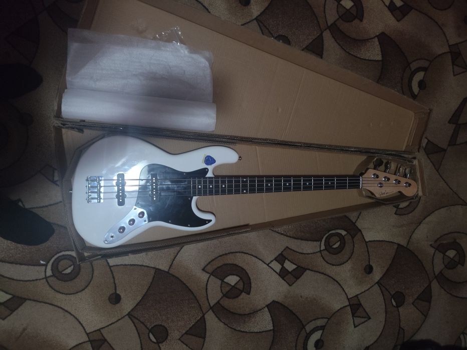 Бас гітара Fox pro JB-Standart