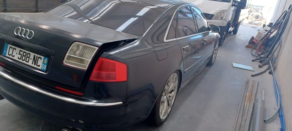 Audi A8 para peças