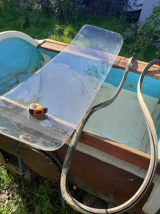 Ветровое стекло ГАЗ-53 с уплотнителем.