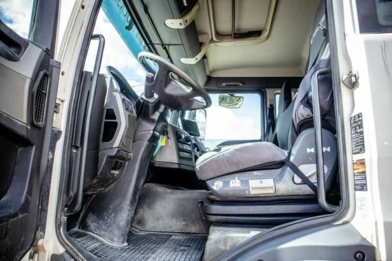 Вантажний автомобіль MAN TGS 32.400BB+LIEBHERR 8M³+BAND/TAPIS 16m