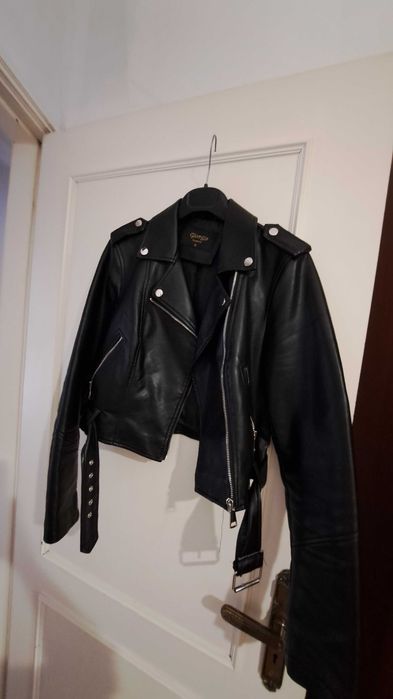 Casaca preta de napa