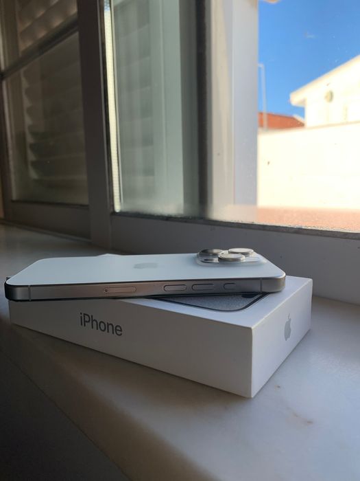 iPhone 15 pro 128gb