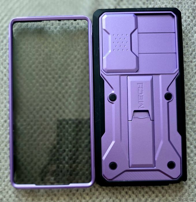 Sprzedam obudowę MECH Tongate na Samsung Galaxy S25 Ultra!