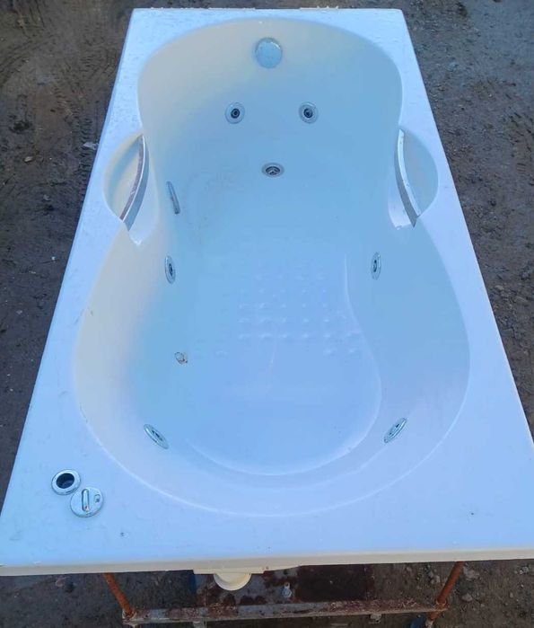 Banheira Hidromassagem, Usado