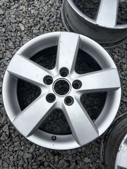 Felgi aluminiowe passat b7