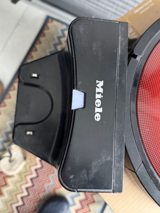 Робот пылесос Miele