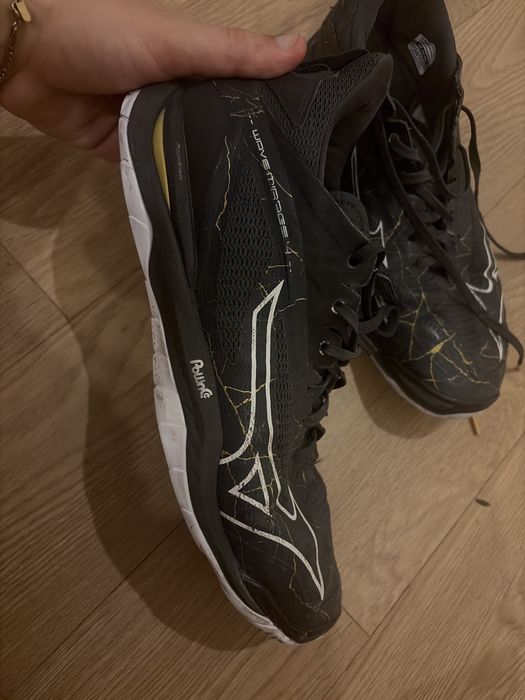 Mizuno Wave Mirage 4