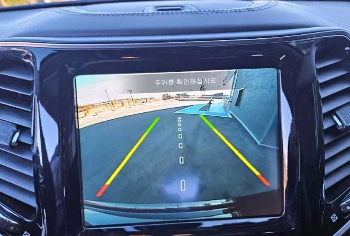 Надійний Дизельний Jeep Cherokee 4x4 Overland